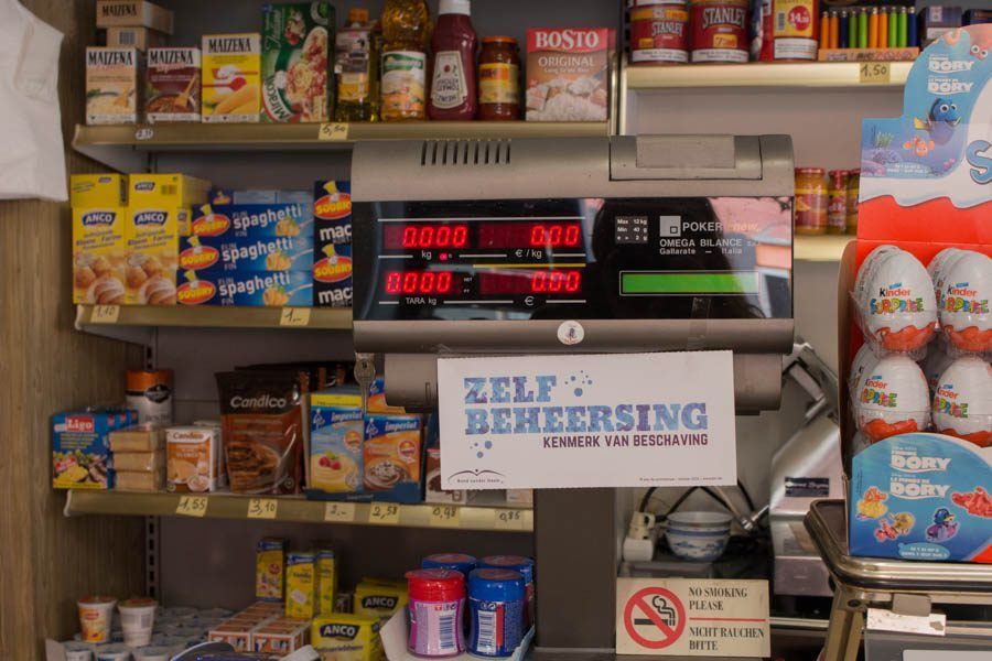©Lisa Roeyaert - Bij Marie-José in Kortrijk is het woord zelfbeheersing zeker op zijn plek. Ze werd al twee maal overvallen maar bleef de rust zelve.
