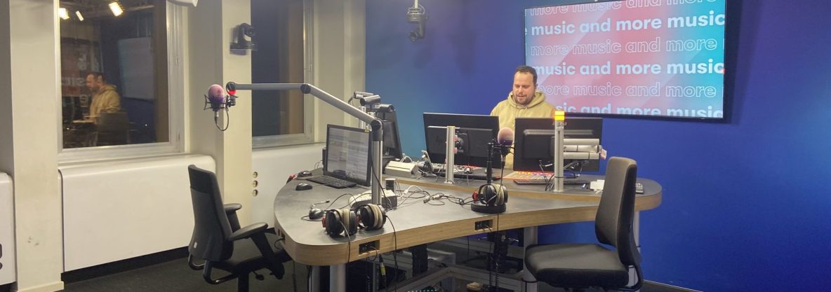 DE RADIOSTUDIO VAN MNM (FOTO: PAULIEN DAUWE)